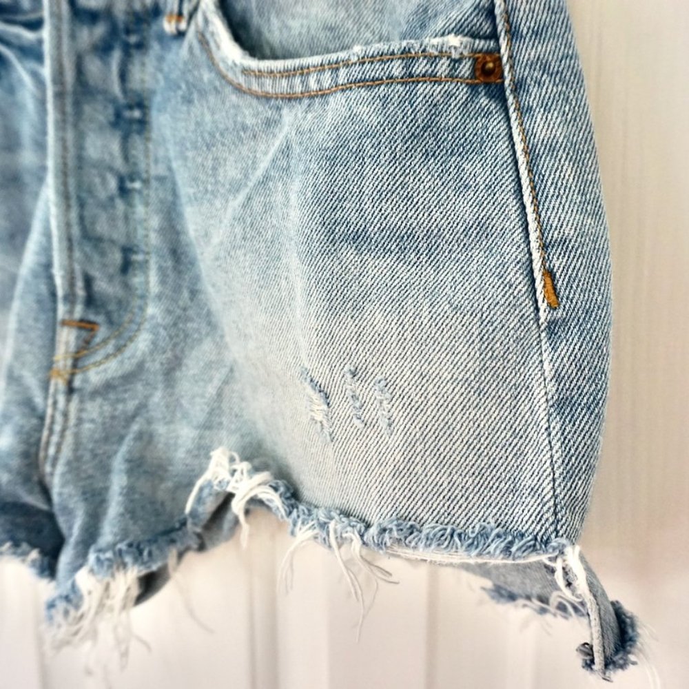 GRLFRND Light Wash Distressed Denim Jean Shorts - Picture 3 of 11